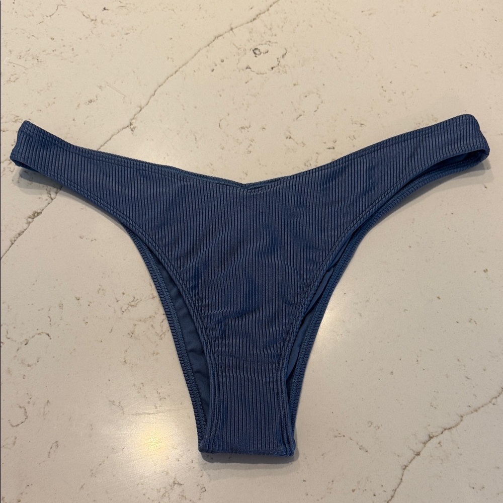 Blue/Gray Size XL by Hollister Swim High Cut Cheeky Bikini Bottoms NWOTs Ribbed